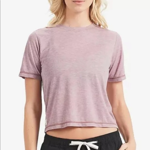 Vuori Tops - Vuori Chloe T Shirt Size Small